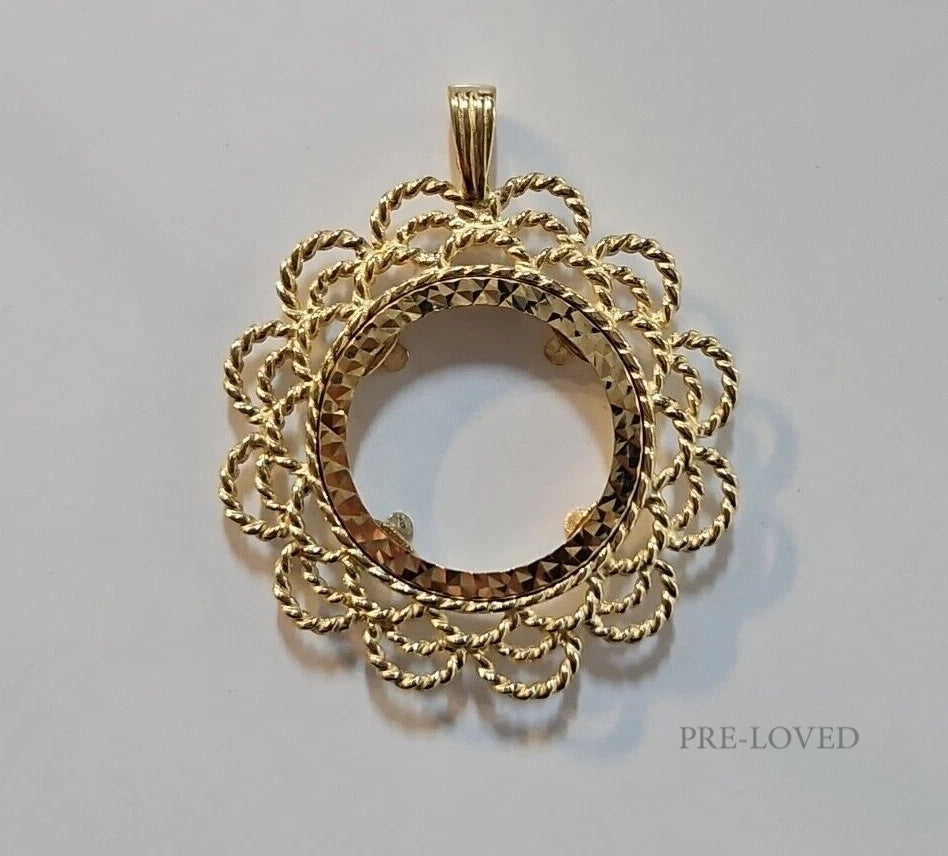 9ct Yellow Gold Half Sovereign Coin Mount Pendant