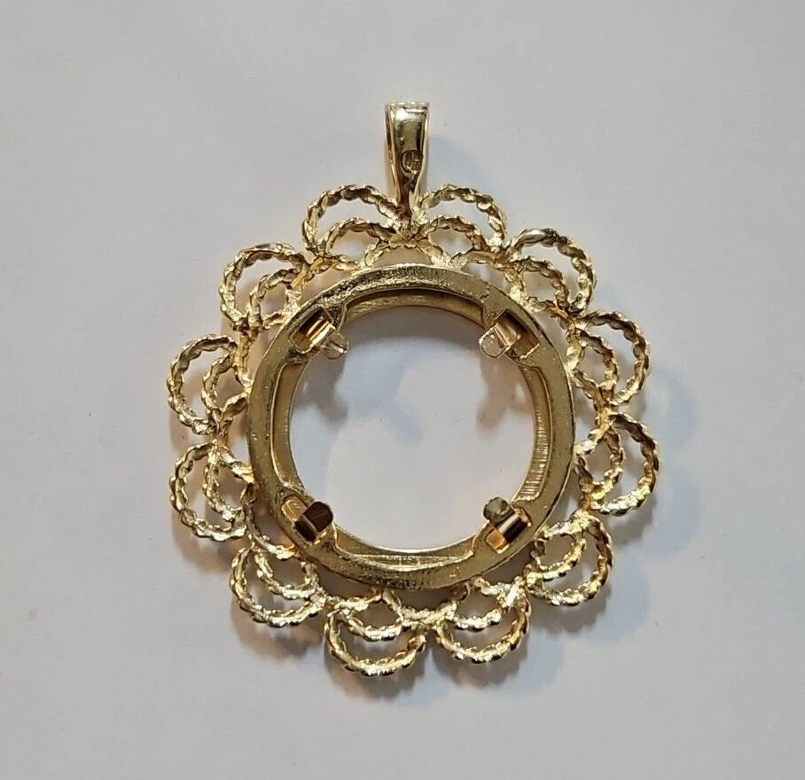 9ct Yellow Gold Half Sovereign Coin Mount Pendant