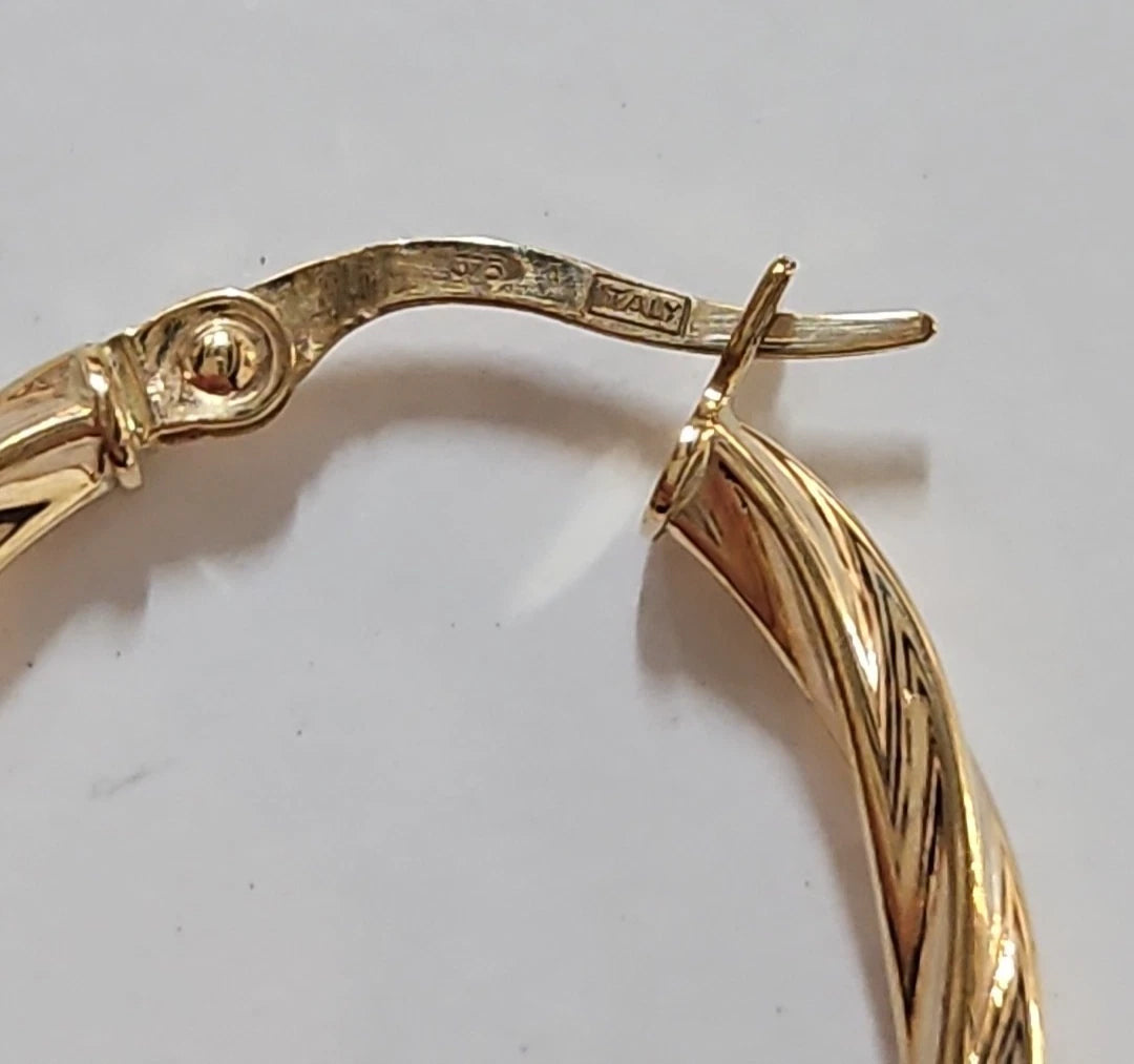 9ct Yellow Gold Twist Oval Hoops