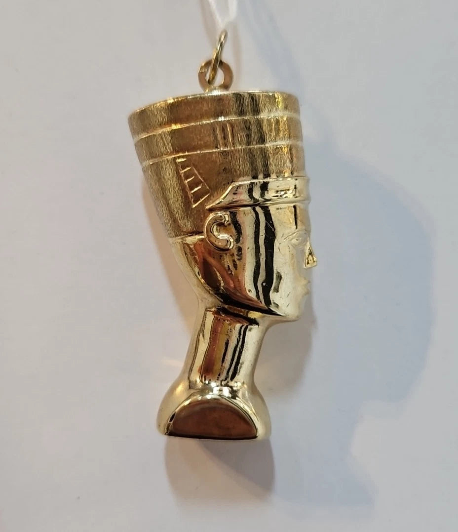9ct Yellow Gold Queen Nefertiti Hollow Pendant