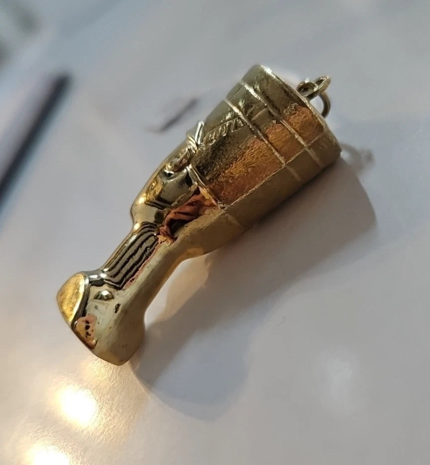 9ct Yellow Gold Queen Nefertiti Hollow Pendant