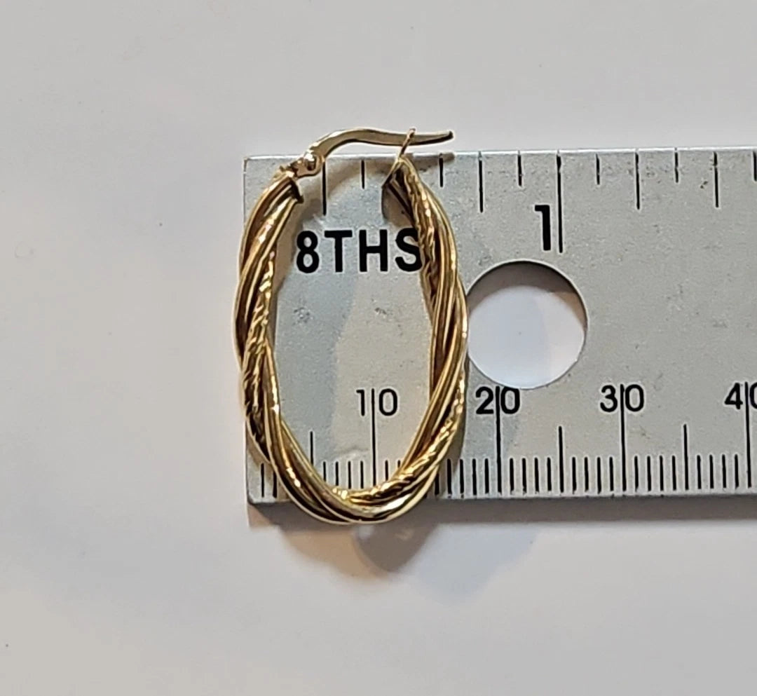 9ct Yellow Gold Oval Patterned Hoop Earrings