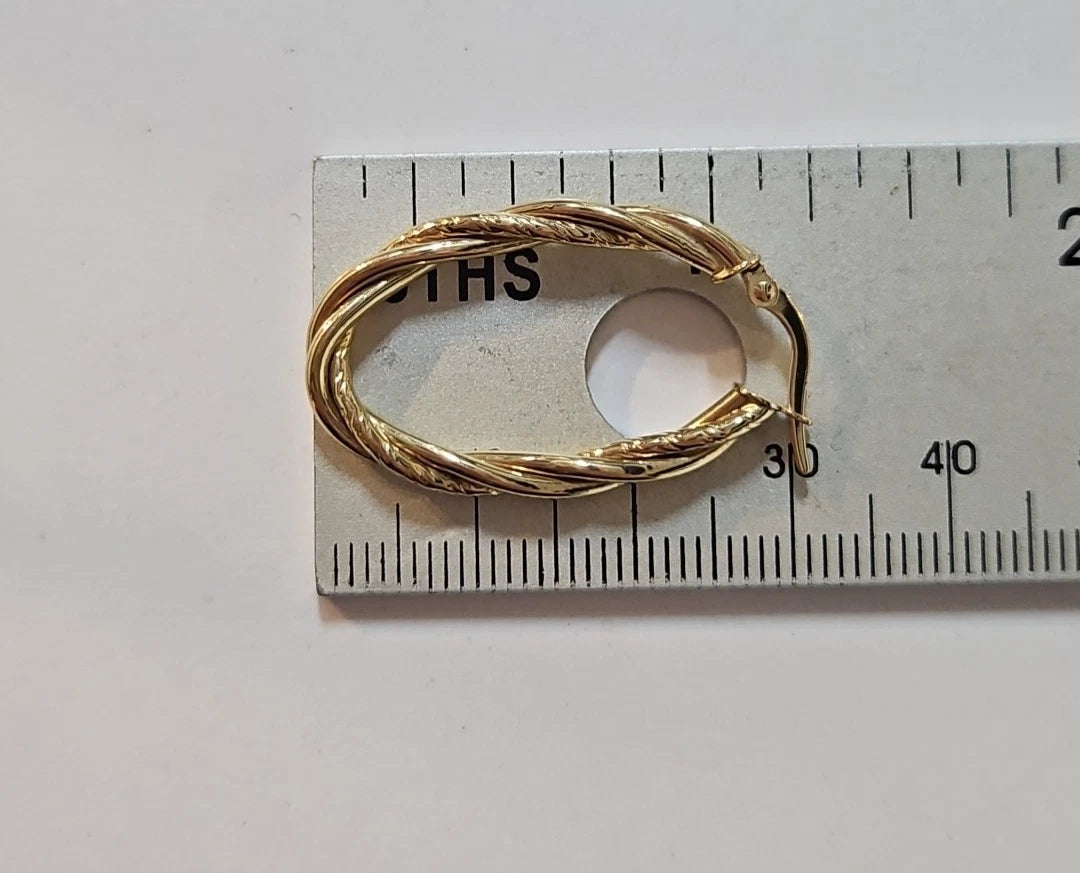 9ct Yellow Gold Oval Patterned Hoop Earrings