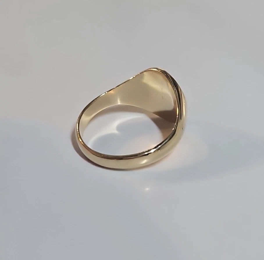 9ct Yellow Gold Patterned And Plain Oval Signet Ring, Size V