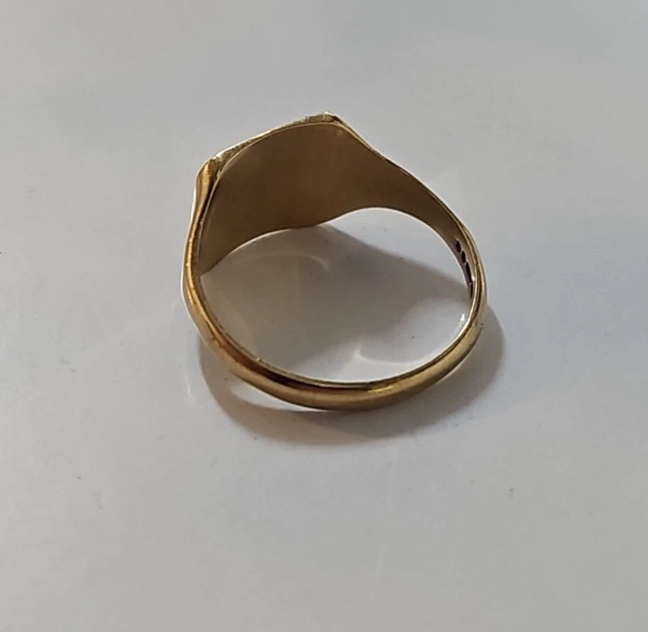 9ct Yellow Gold Square Signet Ring, Size Q