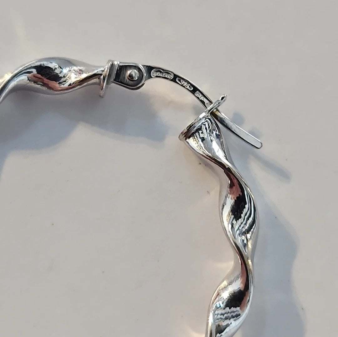9ct White Gold Twist Hoop Earrings