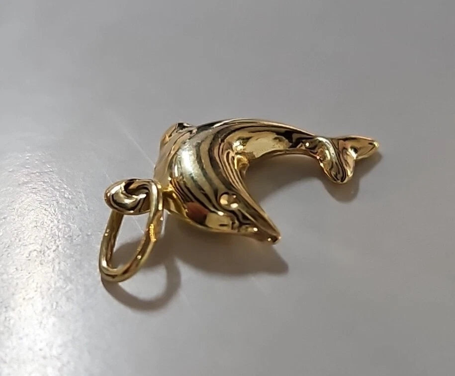 9ct Yellow Gold Dolphin Pendant