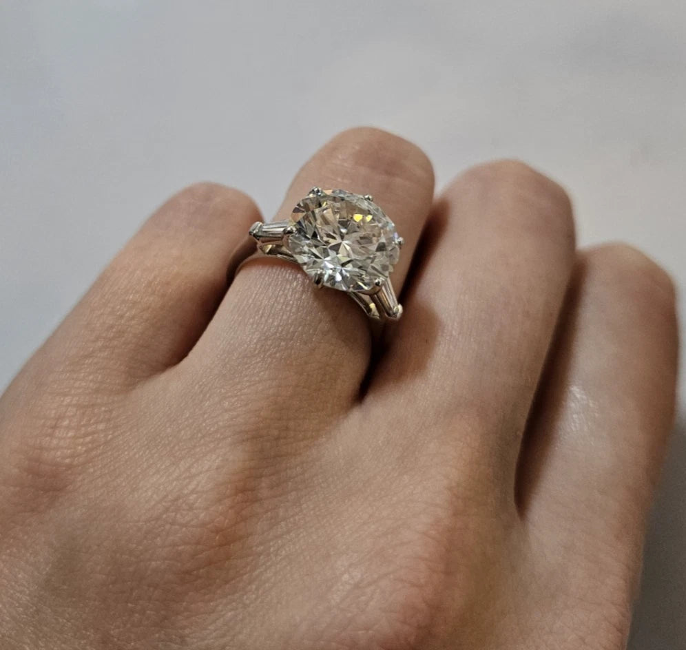 IGI Certified Lab Grown 5.64ct Round Diamond G VS2 Platinum Ring